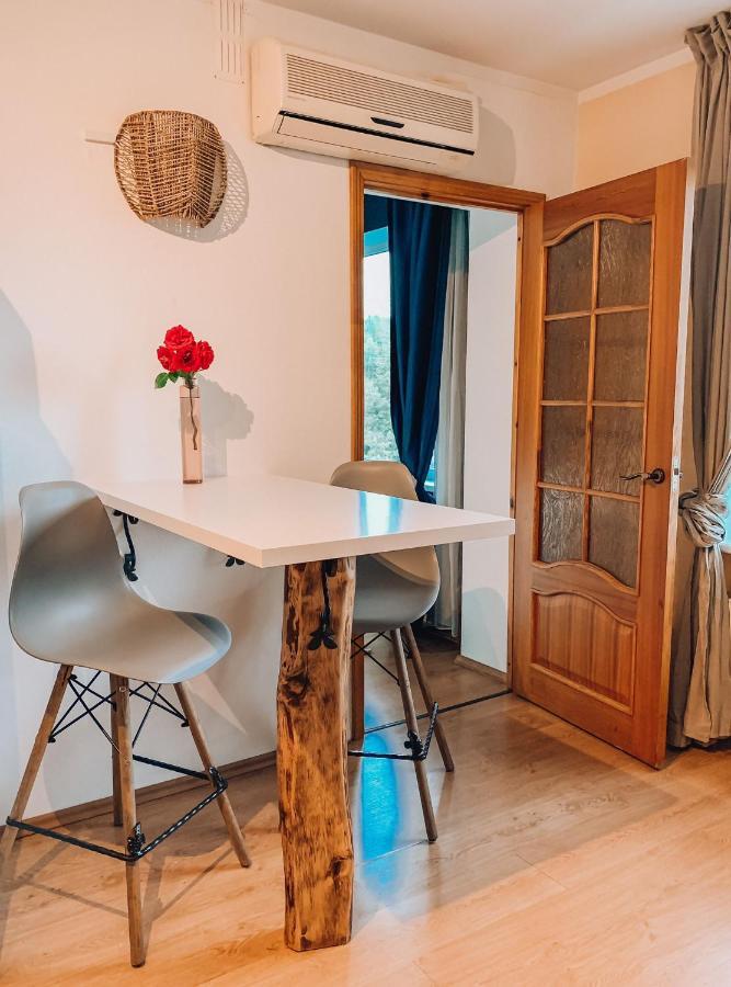 Comfortable Two-Room Apartment Riga Esterno foto